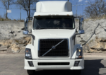 Volvo VNL 2015 D13 465hp At 12 vel. 40,000 lbs. - Image 2